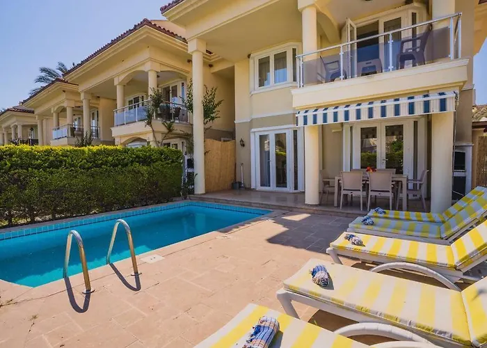 Calis'ta Denize Sifir 8 Kisilik Pearl 9 Villa *